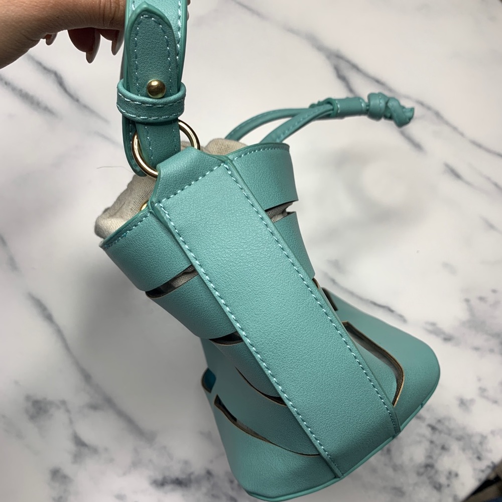 Free People Sea-foam Greenish Bucket style handbag - Picture 4 of 6